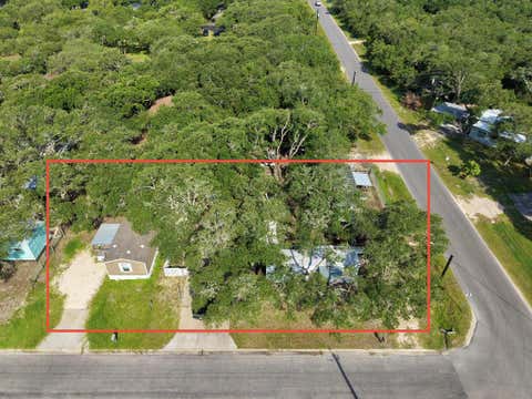 137 Lanfair Ln, Rockport, TX 78382 - MLS#: 155656