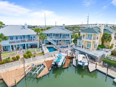 104 Bay Harbor Dr, Aransas Pass, TX 78336 - MLS#: 156046