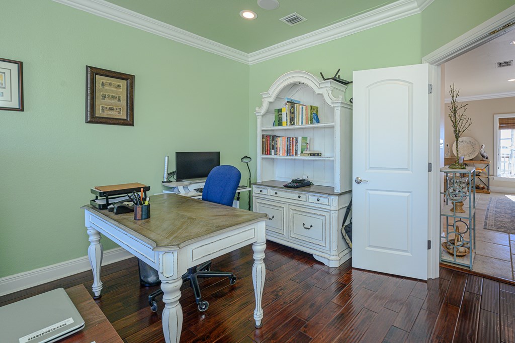 Rockport, Texas, 78382, United States, 5 Bedrooms Bedrooms, ,4 BathroomsBathrooms,Residential,Active,1723082