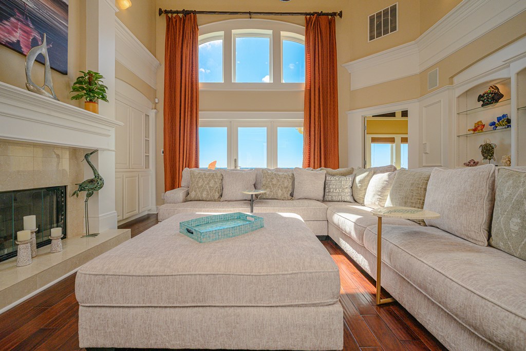 Rockport, Texas, 78382, United States, 5 Bedrooms Bedrooms, ,4 BathroomsBathrooms,Residential,Active,1723082