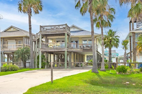1027 S Magnolia St, Rockport, TX 78382 - MLS#: 155391