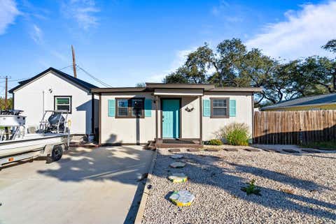 504 W Liberty St, Rockport, TX 78382 - MLS#: 150485