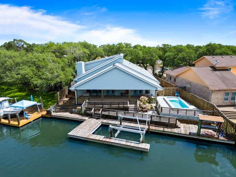2321 Harbor Dr, Rockport, TX 78382 - MLS#: 155678