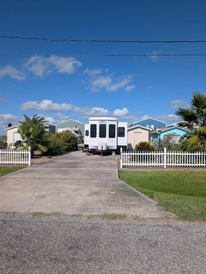 2019 S DOUGHTY ST, ROCKPORT, TX 78382 - Image aef8e0aa5deccacd3133eefc25c4f692/3861071279