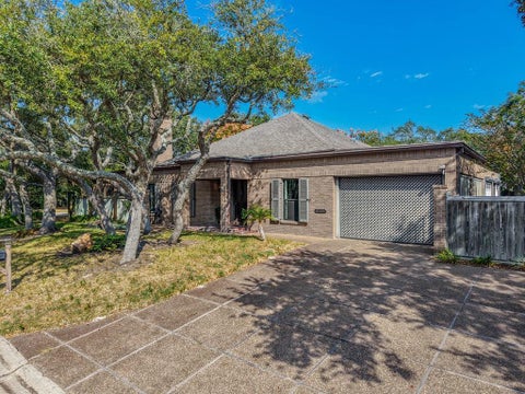2006 Crescent Drive, Rockport, TX 78382 - MLS#: 149135