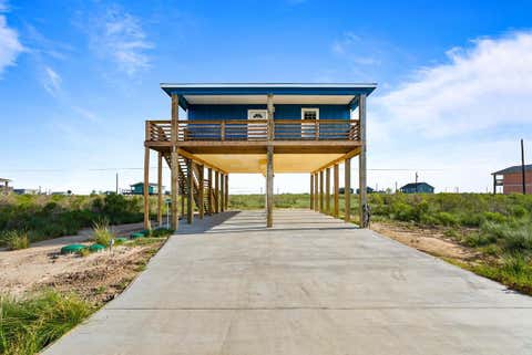 408 W Royal Oak Ln, Rockport, TX 78382 - MLS#: 154925