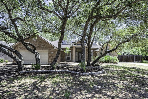 412 Fairway Oaks St, Rockport, TX 78382 - MLS#: 155867
