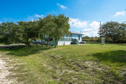 48 Redfish Dr, Rockport, TX 78382 - MLS#: 148935