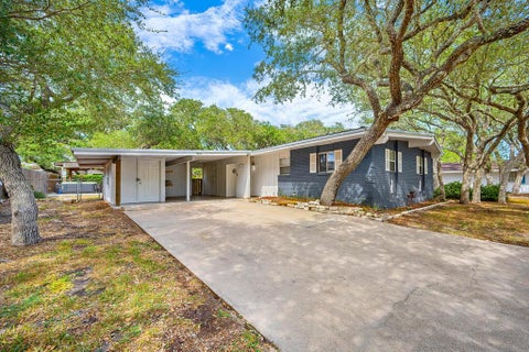1904 Bay Ave, Rockport, TX 78382 - MLS#: 156028
