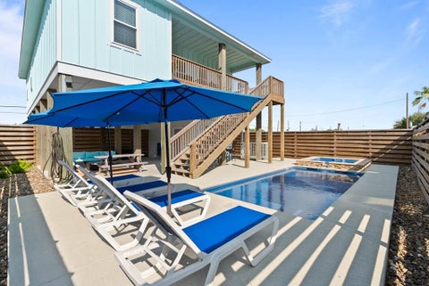 1004 S Church St, Rockport, TX 78382 - MLS#: 149004