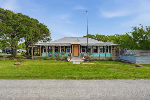 113 Palmetto Ave, Rockport, TX 78382 - MLS#: 155378
