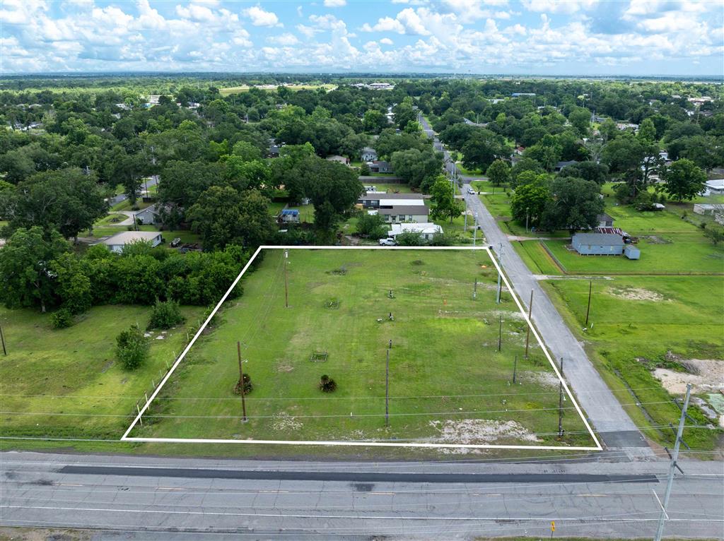 Photo 1 of 8 — 422 Stockwell Avenue, Iowa, LA 70647