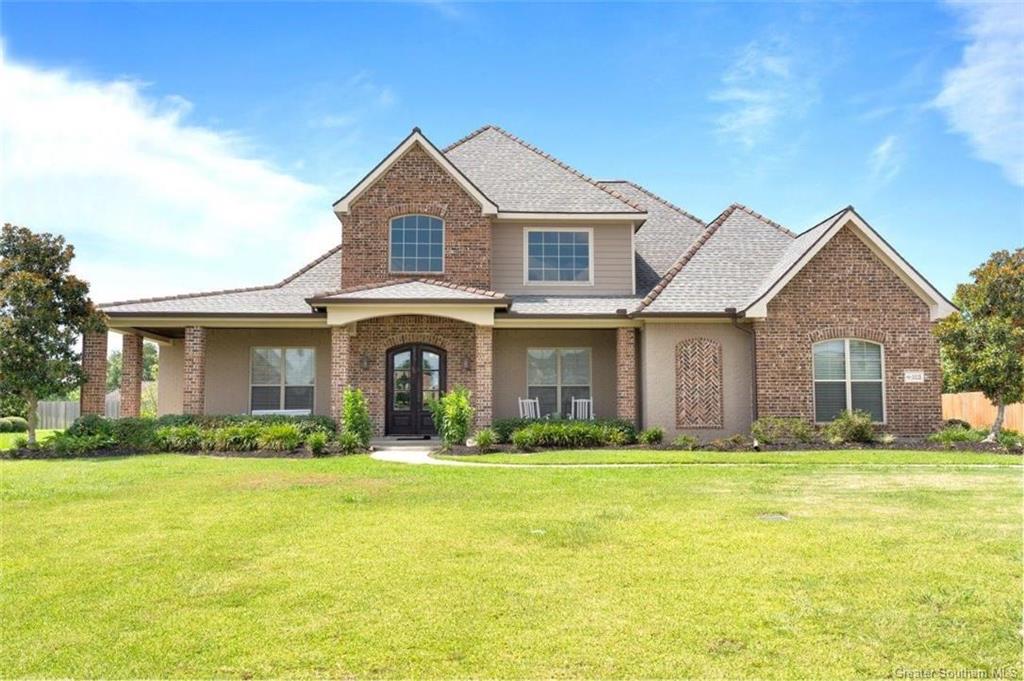 Photo 1 of 43 — 2215 Longue Vue Drive, Lake Charles, LA 70605