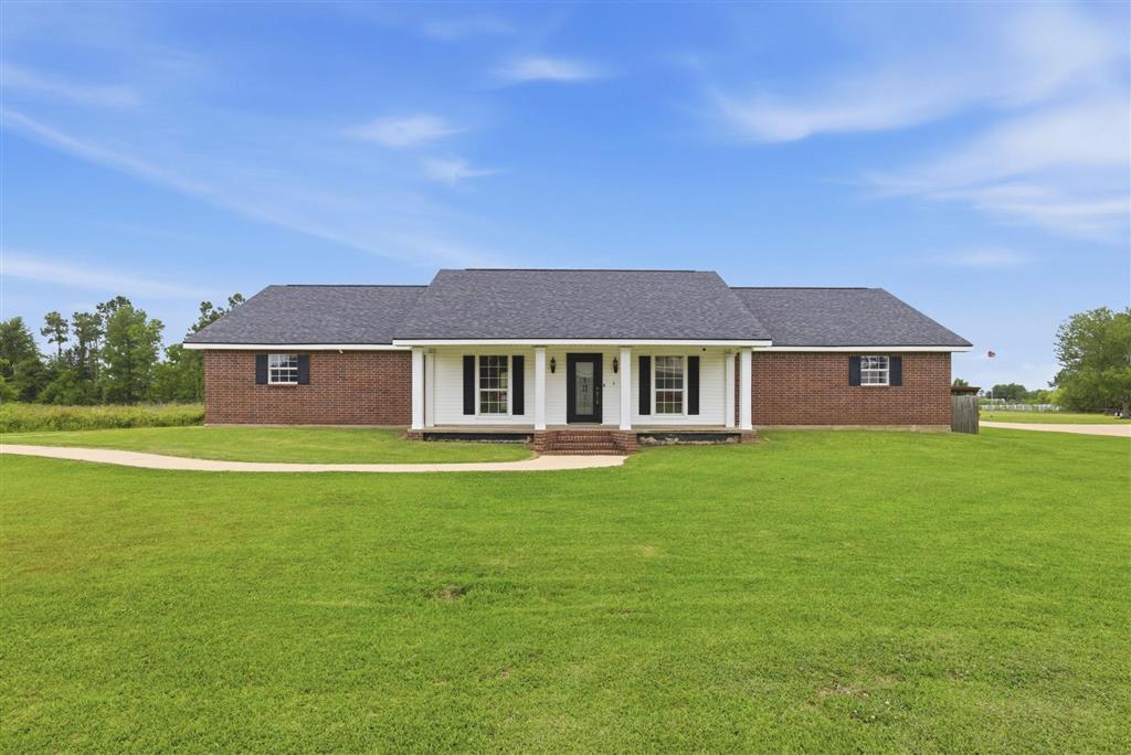 Photo 1 of 16 — 3970 Jacobs Way, Lake Charles, LA 70605