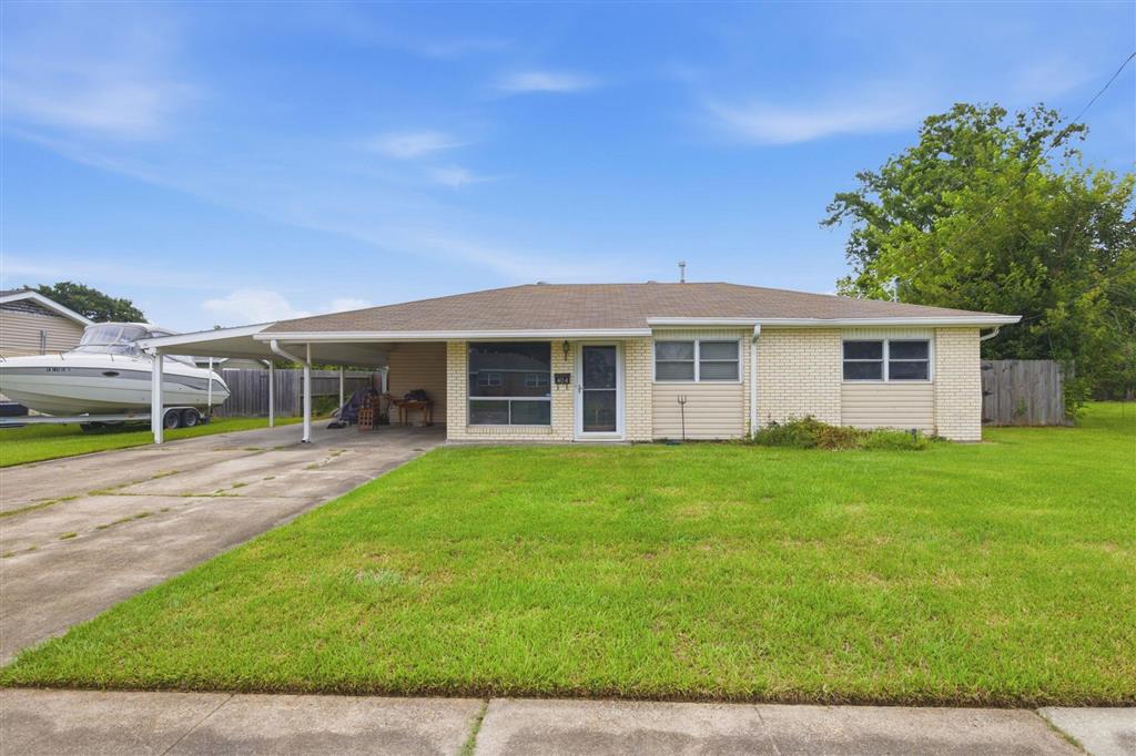 Photo 1 of 16 — 404 Julius St Street, Lake Charles, LA 70605
