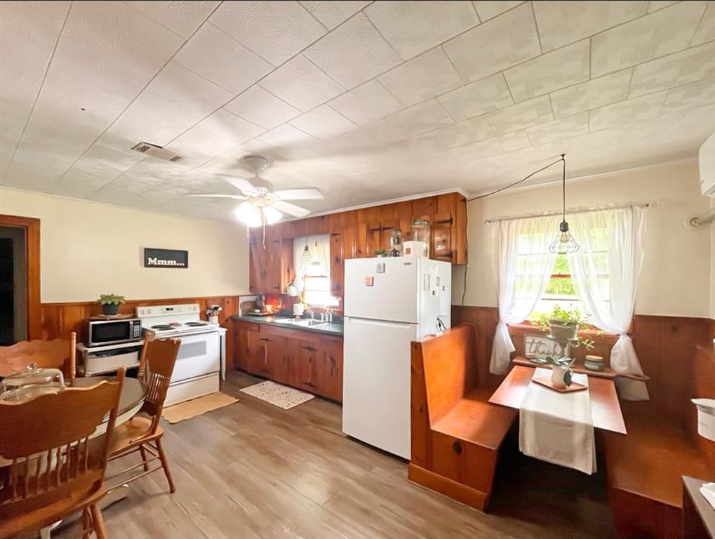606 W 9th Avenue W - Photo 4