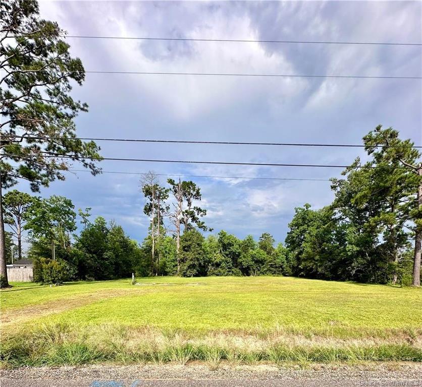Photo 1 of 3 — 1425 Holly Vale Drive, Lake Charles, LA 70611