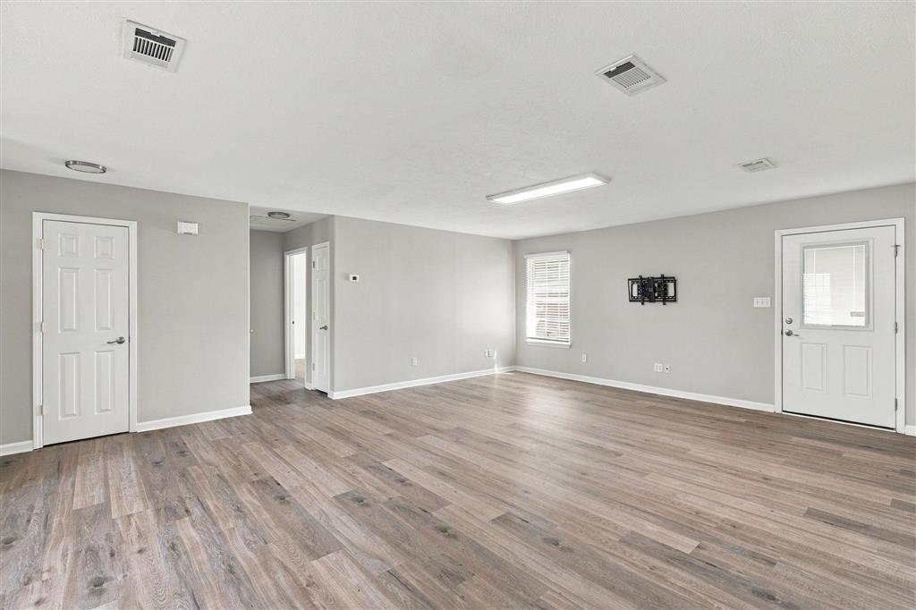1707 N Borel Drive N - Photo 2