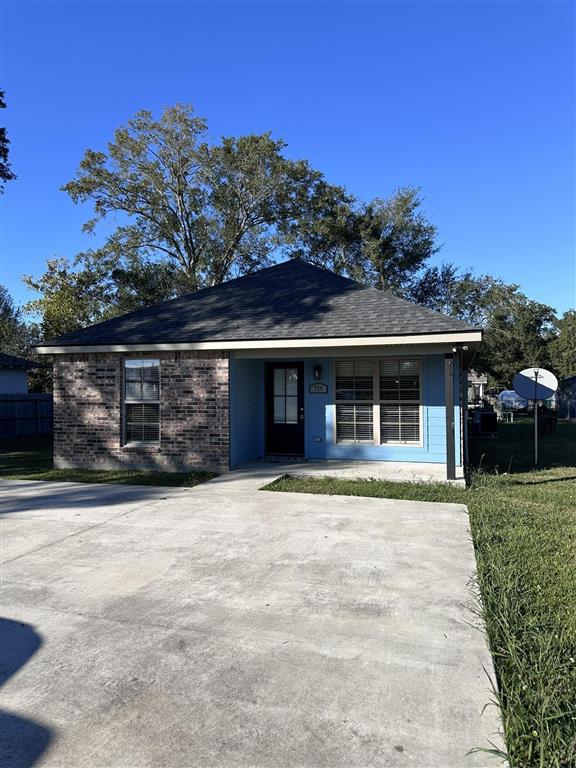 Photo 1 of 13 — 715 Topsy Road, Lake Charles, LA 70607
