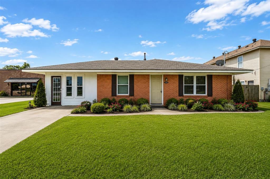 419 Cypress Street - Photo 3