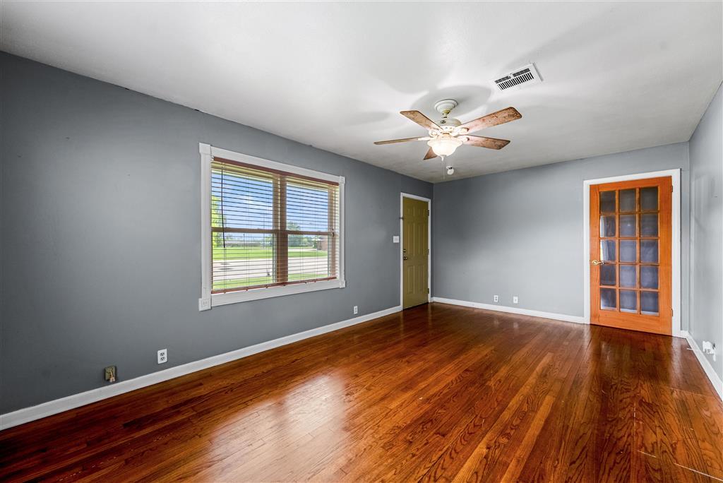 419 Cypress Street - Photo 4