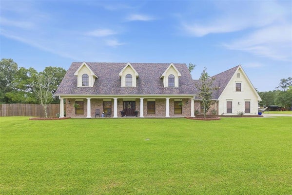 1470 TAN TARA CIR, MOSS BLUFF, LA 70611 - Image 39b9c7590d9920d6b064ecbe20cf2199/4150452365
