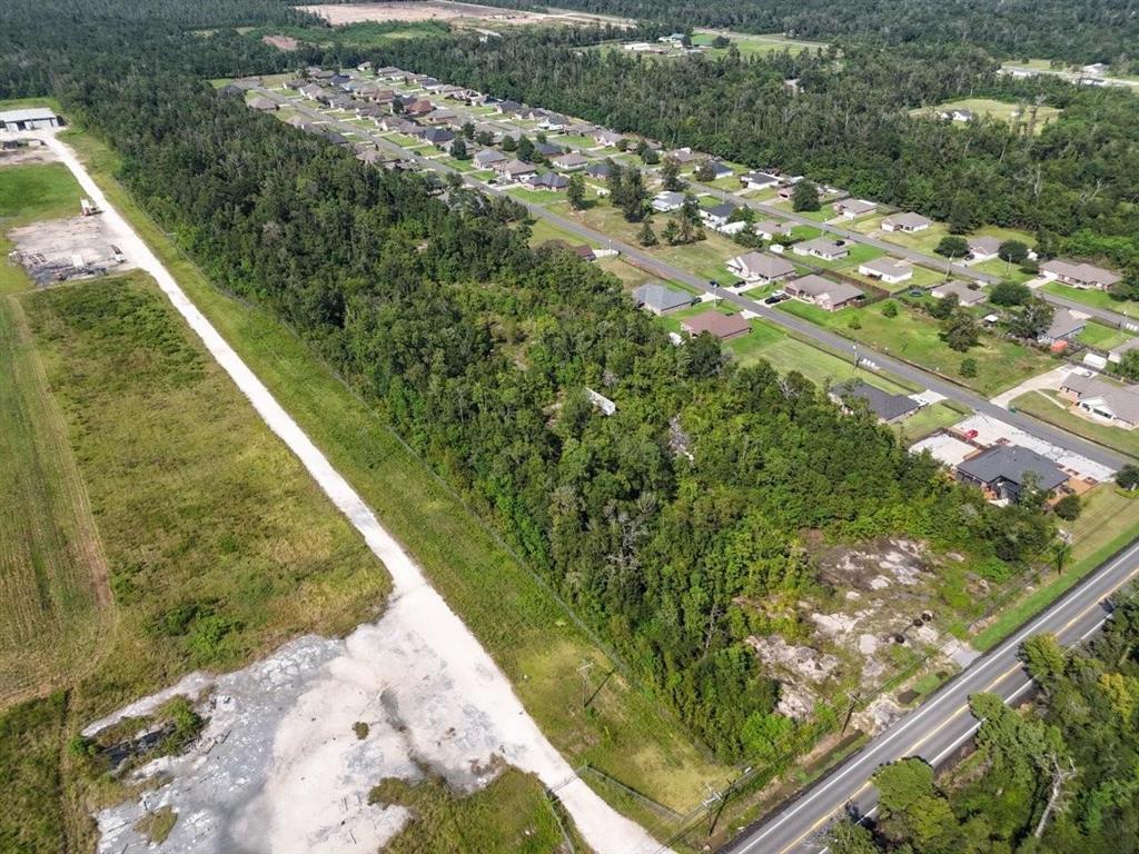 Photo 1 of 9 — 3245 E Burton Street E, Sulphur, LA