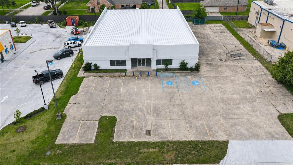 Photo 1 of 5 — 3030 Gerstner Memorial Dr Drive, Lake Charles, LA 70601