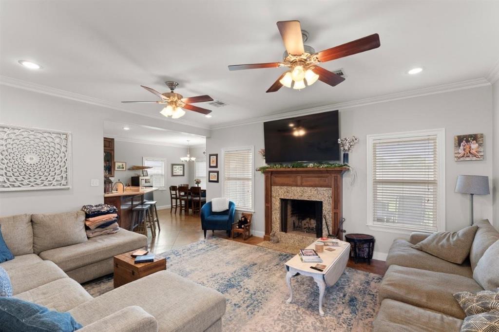 2407 Fox Hollow Street - Photo 3
