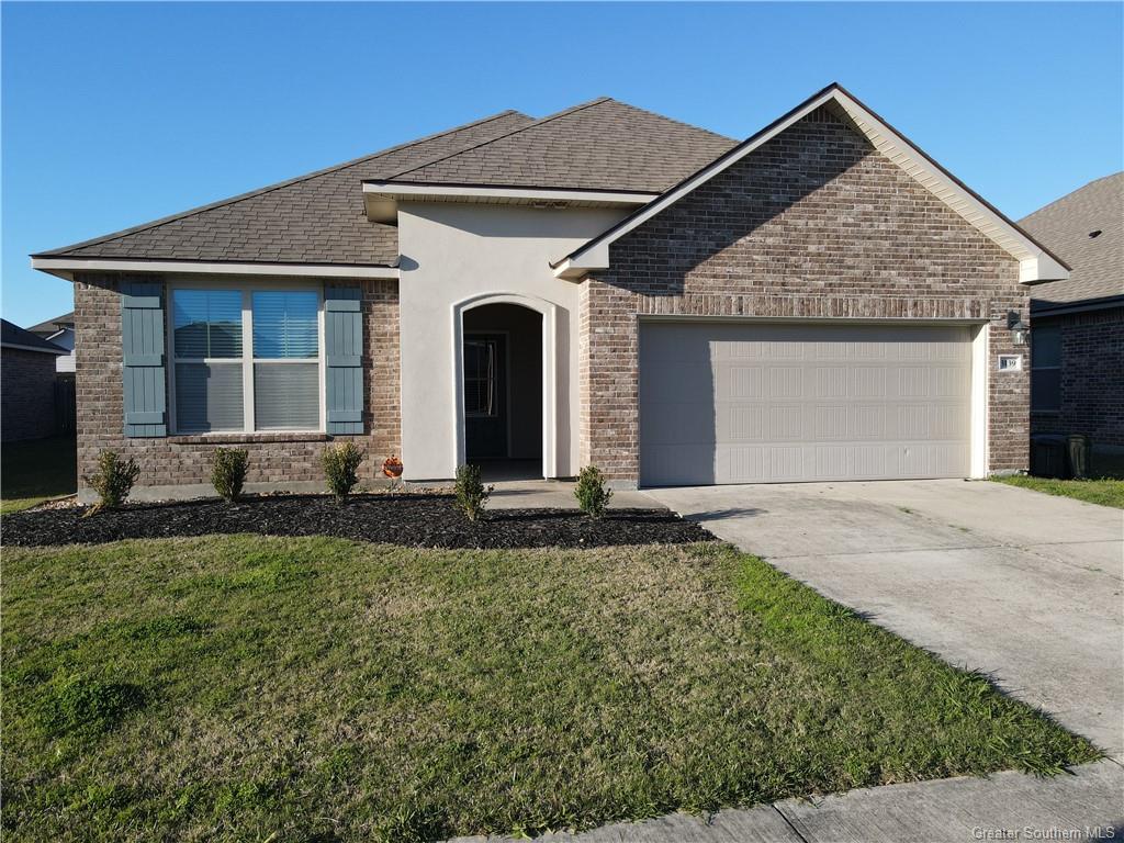 Photo 1 of 22 — 3139 Crest Lane, Lake Charles, LA 70607