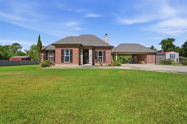 19455 Hwy 383