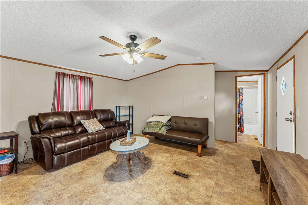 101 Yoakum Avenue - Photo 3