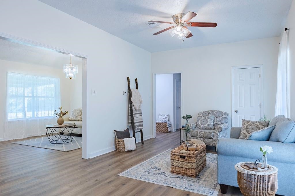 1210 Katy Ln Lane - Photo 3