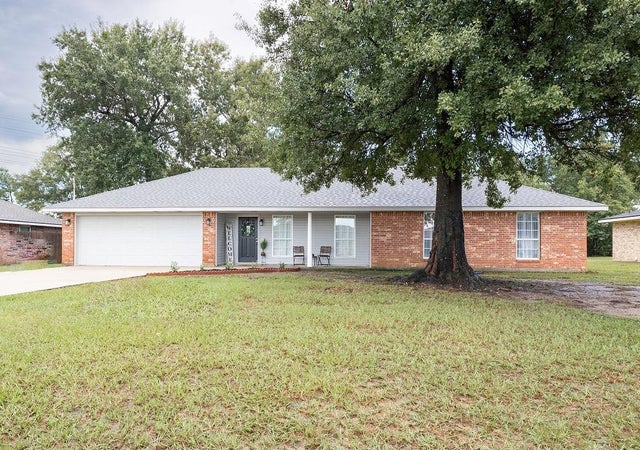 1210 Katy Ln Lane