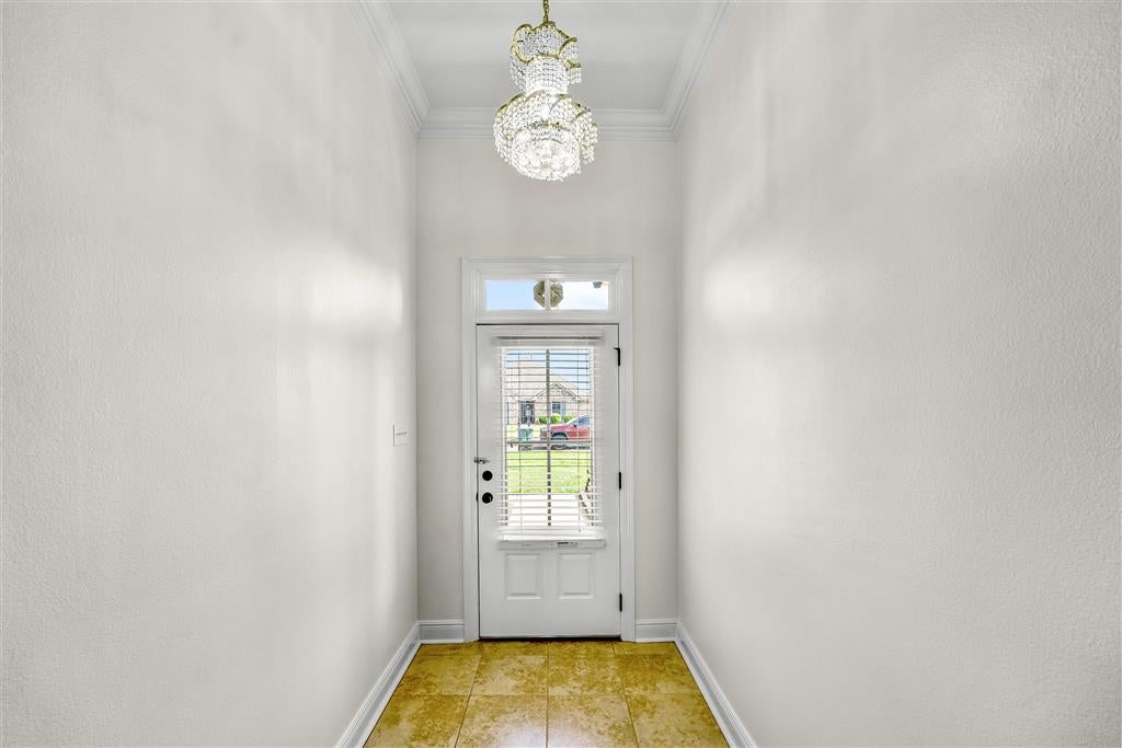1927 Calvin Court - Photo 4