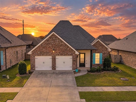 2523 S POINT DR, LAKE CHARLES, LA 70605 - Image 6498d6e7104663ea58e3ddfeb4d7877d/802192574
