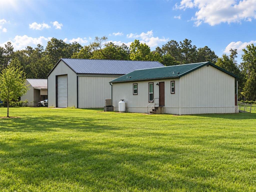 3589 Saint Luke Lane - Photo 4