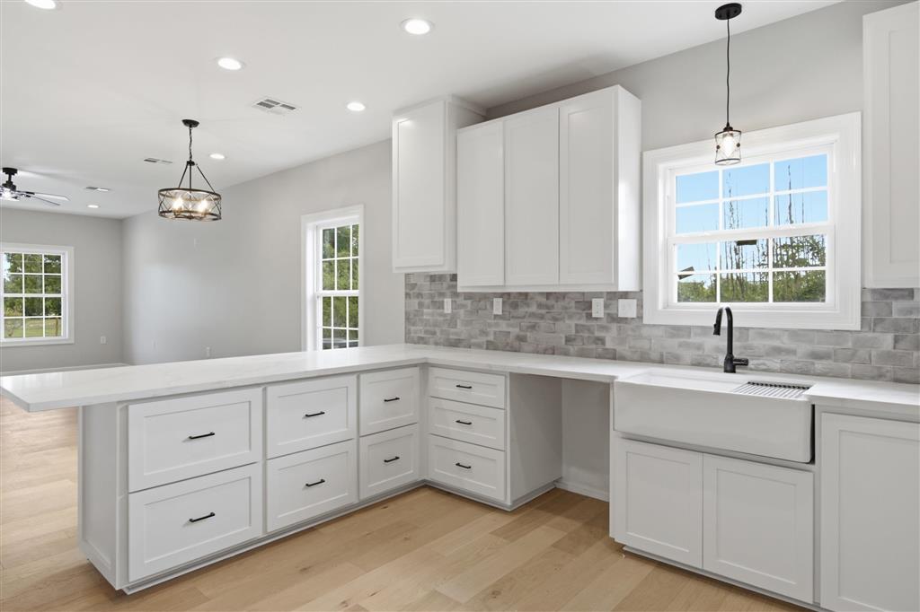 905 W Sale Road W - Photo 3