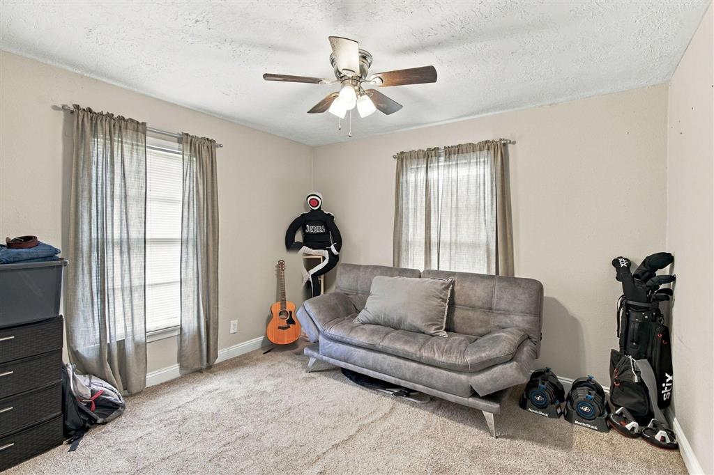 926 Bee Tree Street - Photo 4
