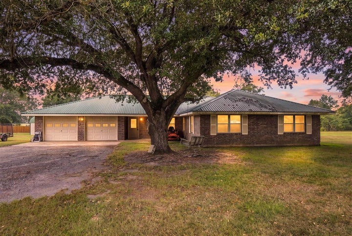 Photo 1 of 28 — 255 Steven Road, Ragley, LA 70657