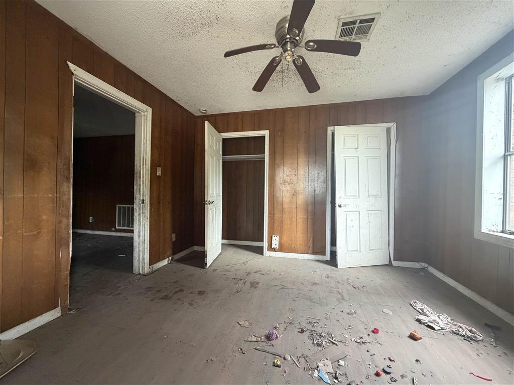 407 Jackson Street - Photo 4