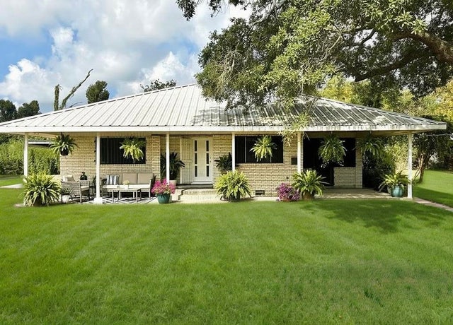 1303 Wendell