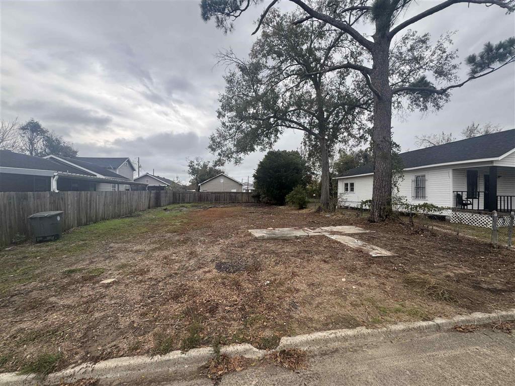 Photo 1 of 6 — 412 V E Washington Avenue, Lake Charles, LA 70601