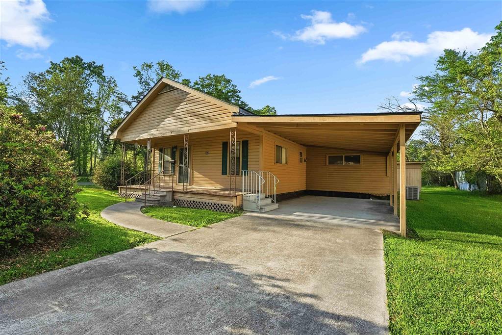 202 Gill Street - Photo 2