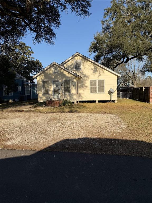 Photo 1 of 8 — 216 KELLOGG Avenue, Lake Arthur, LA 70549