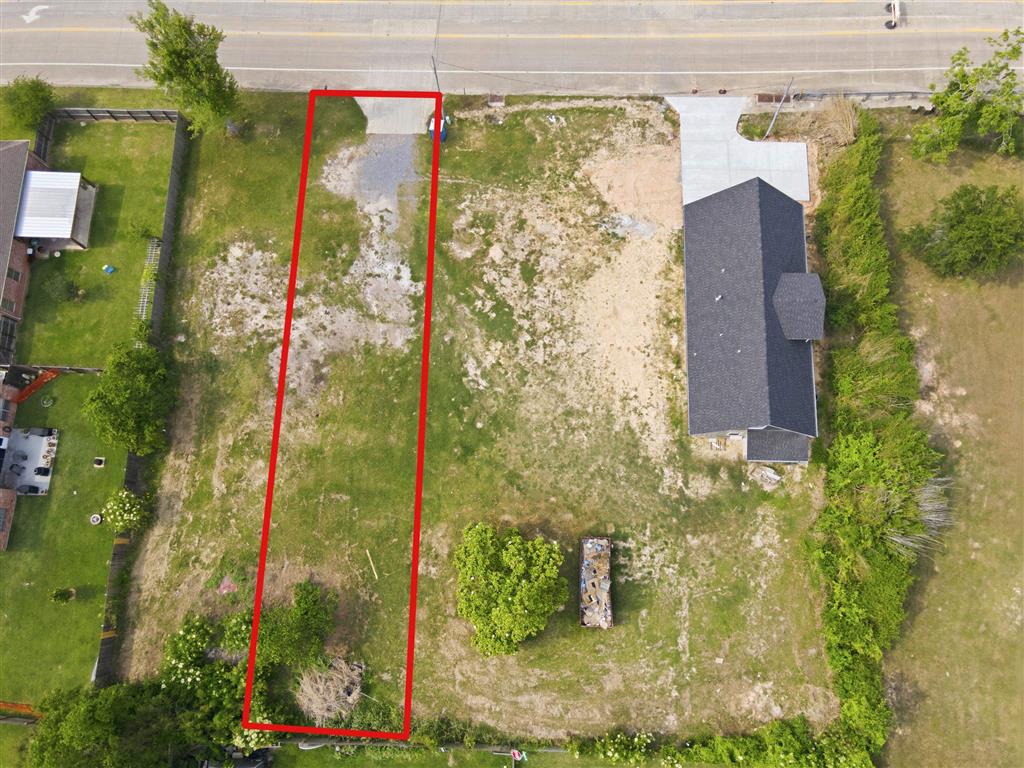 Photo 1 of 4 — 917 W Sale Road W, Lake Charles, LA
