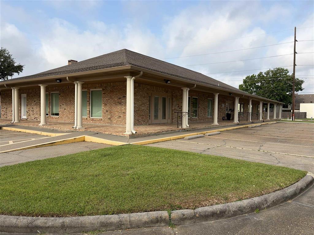 Photo 1 of 2 — 791 Bayou Pines Drive 7, Lake Charles, LA 70601