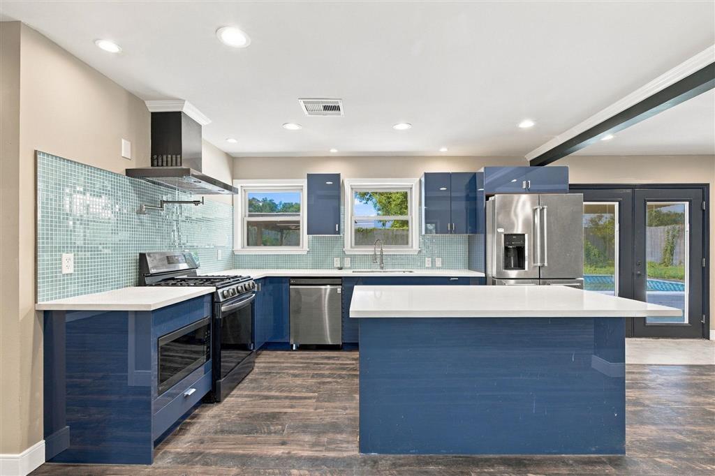 330 Arlington Drive - Photo 3
