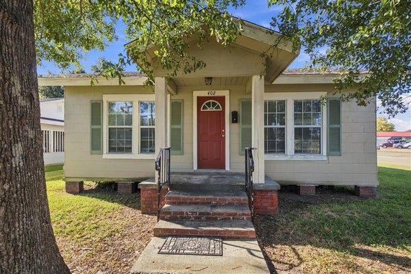 402 E HALE ST, LAKE CHARLES, LA 70601 - Image ab8e085722ffef03cd136db00db40962/4216147234