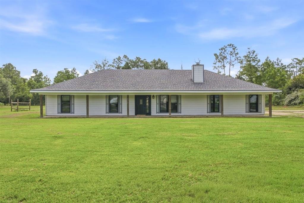 Photo 1 of 27 — 2060 Quailridge Drive, Lake Charles, LA 70611